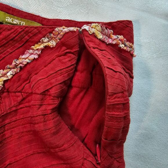 Festive Vintage Look Acorn Red Cotton Textures and Embellished Skirt  sz 4 - Picture 5 of 7